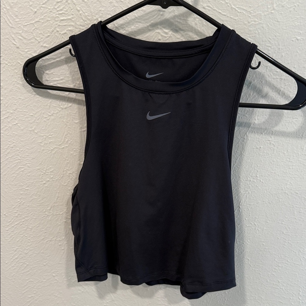 Nike One Classic Women's Black cropped tank